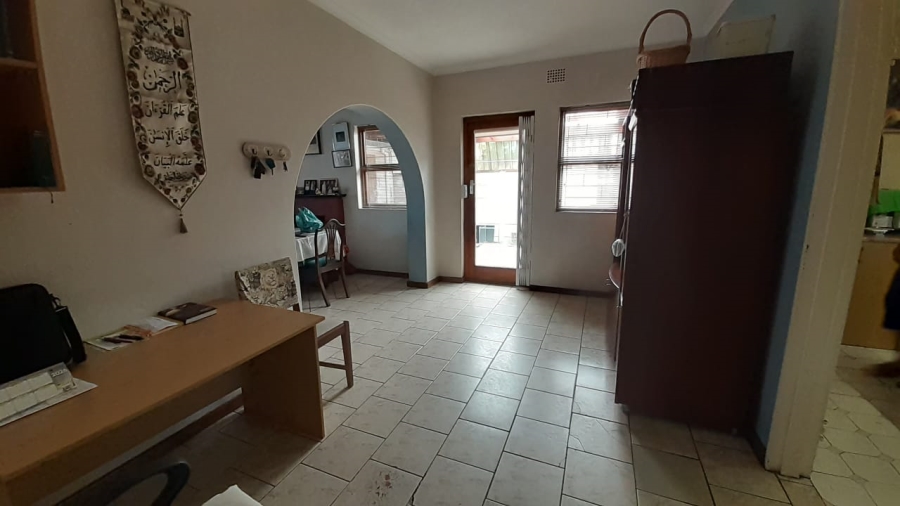 4 Bedroom Property for Sale in Wetton Western Cape